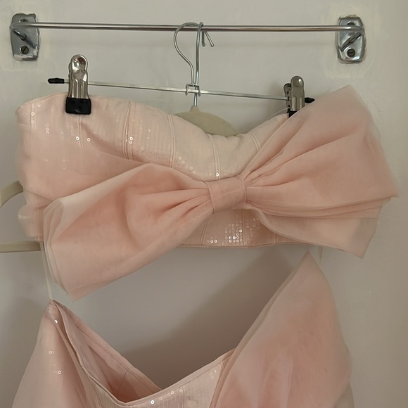 Pink sequin bow and skirt set - Picture 3 of 7